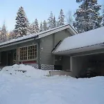 Koutakivi - Tilava Moekki Rinteen Vieressae 2mh Ja 2 Parvea Tatil Evi *