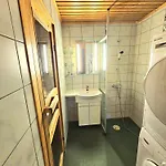 Koutakivi - Tilava Moekki Rinteen Vieressae 2mh Ja 2 Parvea Tatil Evi Levi