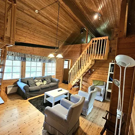 Loma-asunnot Koutakivi - Tilava Rinteen Vieressä 2mh Ja 2 Parvea Levi