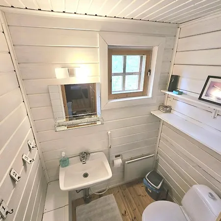 Koutakivi - Tilava Moekki Rinteen Vieressae 2mh Ja 2 Parvea Tatil Evi Levi